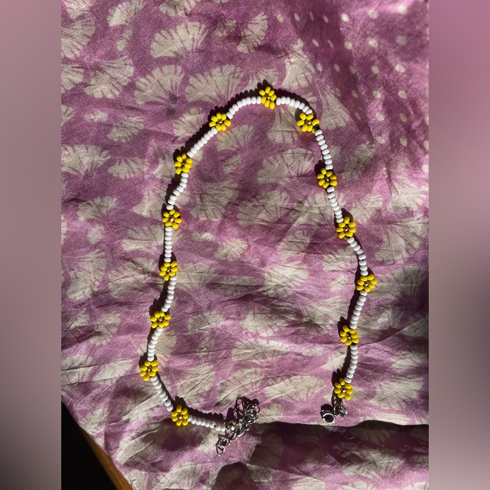 Handmade daisy chain necklace